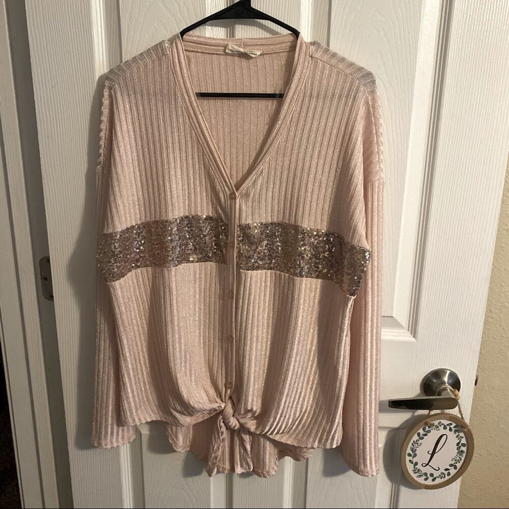Peach Love California Sequin Knot Front Top Size Medium
